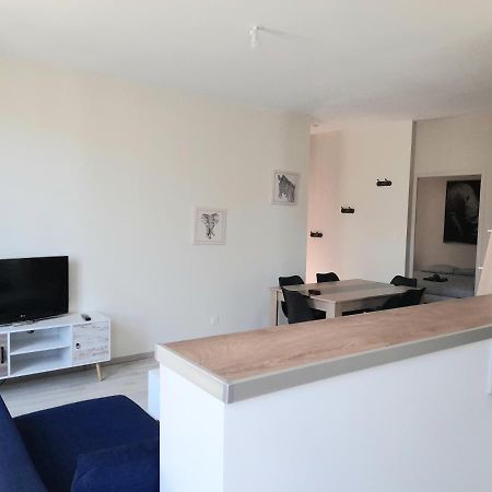 Appartamento Le scandinave Joigny Esterno foto